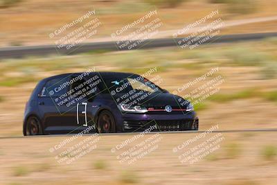 media/Jun-01-2025-CalClub SCCA (Sun) [[eae223c5dd]]/Group 1/Track Event 5/
